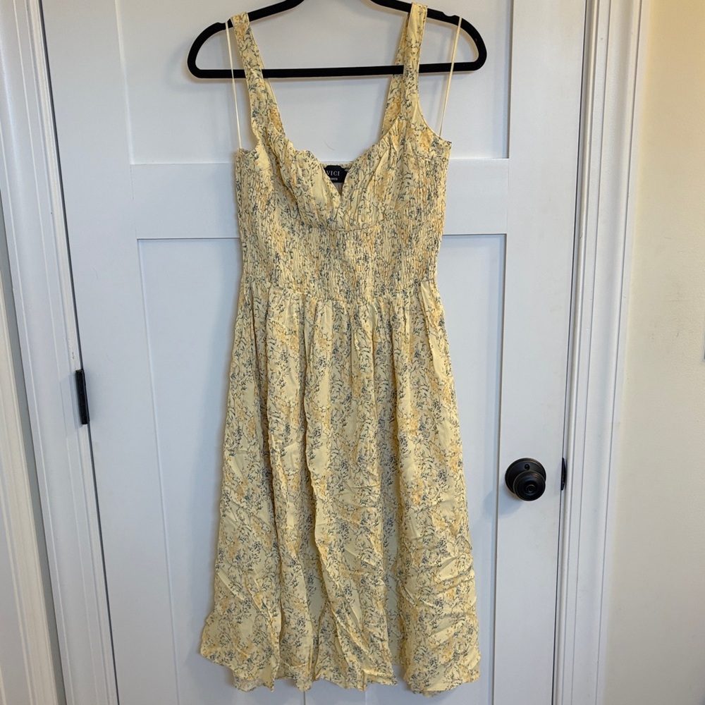 Vici Yellow Floral Midi Dress